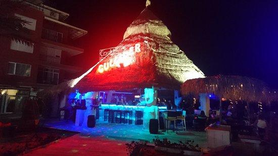 Gulliver Cocktail Bar